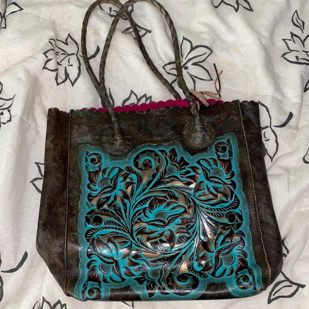 Tote bag